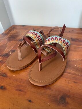 Universal Thread Brown Leatherette Thong Sandals